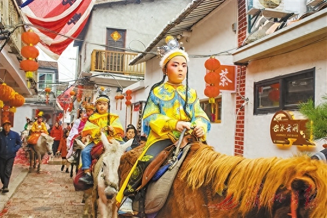 涵江区白塘镇洋尾村:踏马迎春纳福来