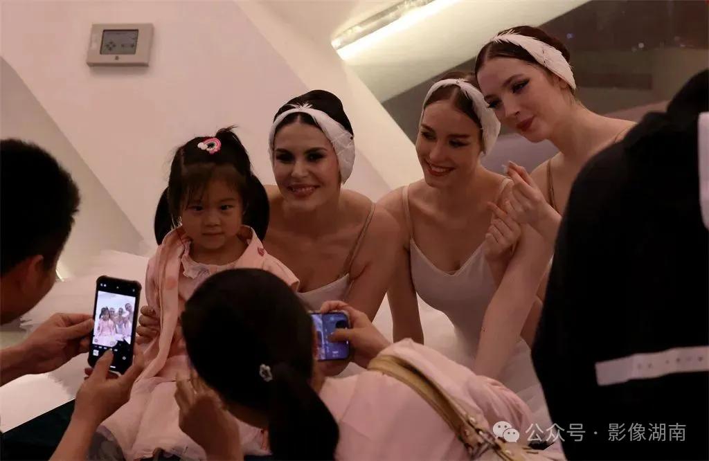寻找摄影师贺雪华:摄影,记忆最深刻的是什么?