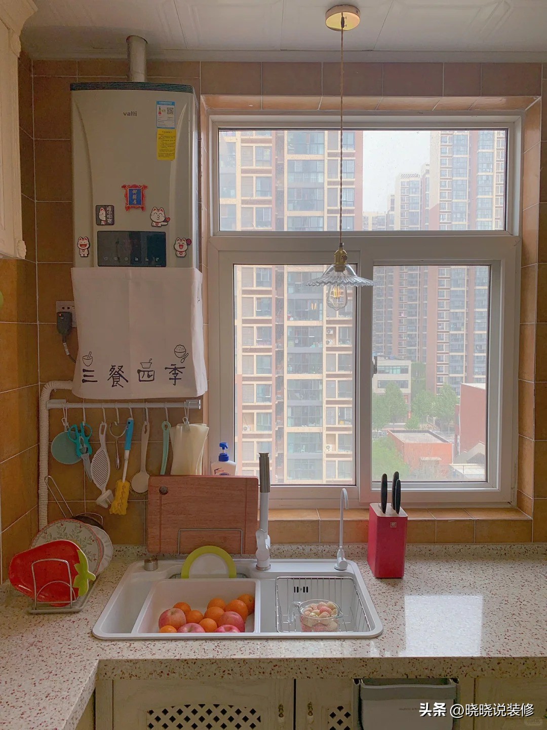 河南女主因拒绝过度装修走红,光一个客厅就让无数人效仿,很高