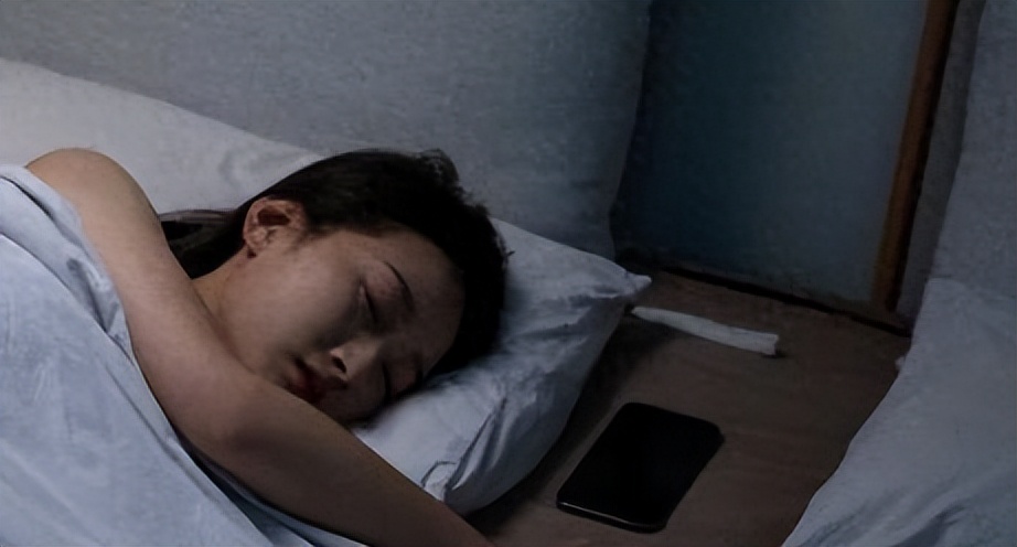为什么越来越多的人患上糖尿病?原来是睡出来的,早看早受益