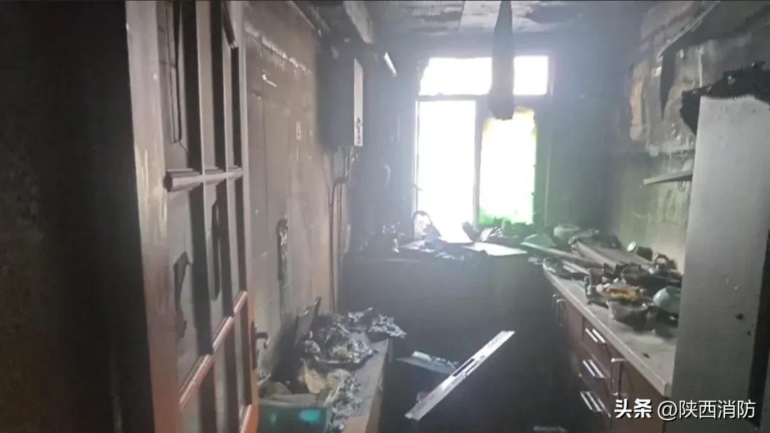 家被烧得面目全非,厨房用火需注意哪些→