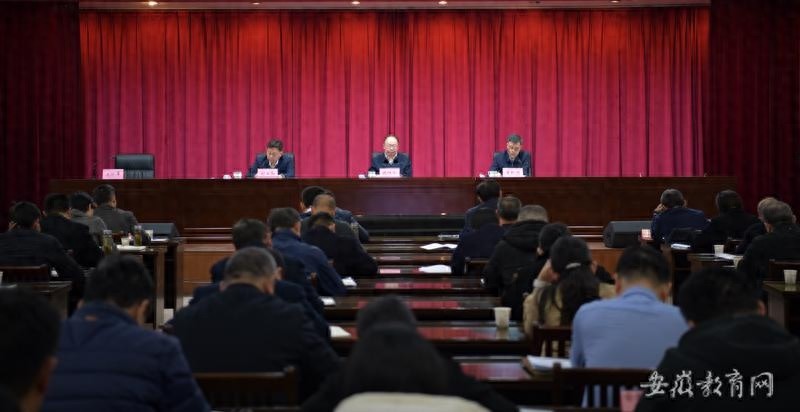 全力推进项目攻坚扩大教育有效投资