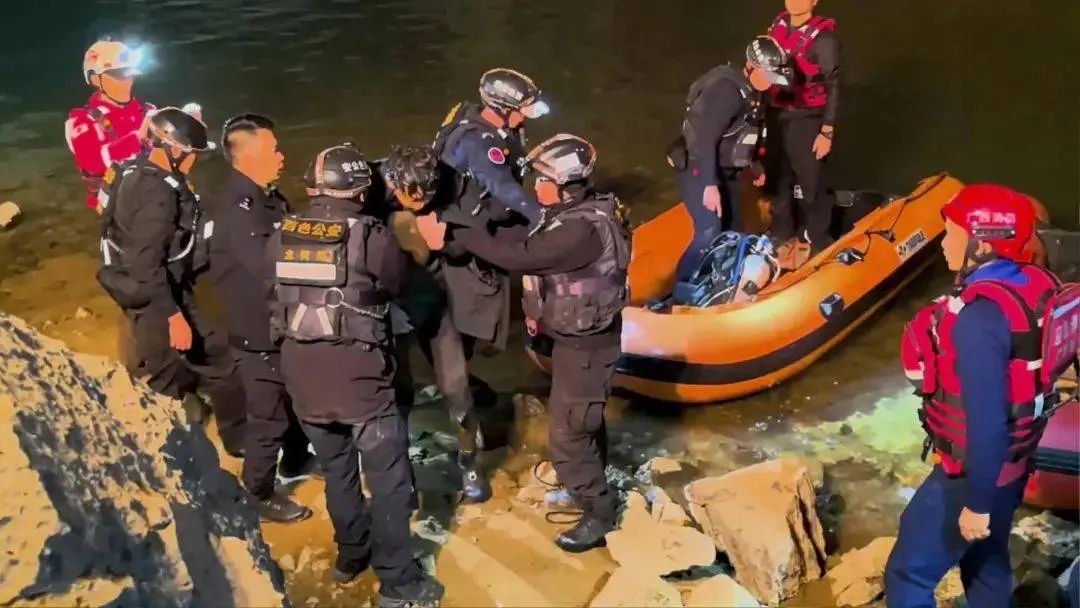 69小时生死营救!2名科考人员在广西溶洞失联后奇迹生还今日