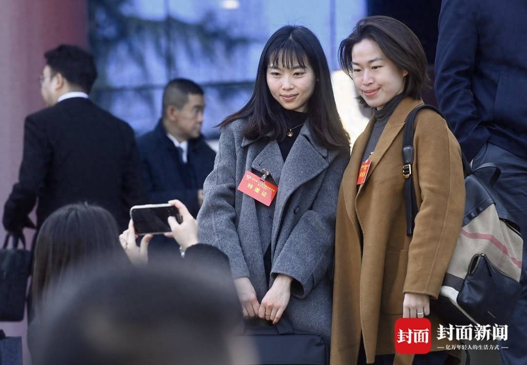 成都市政协十六届三次会议今日上午开幕|图集