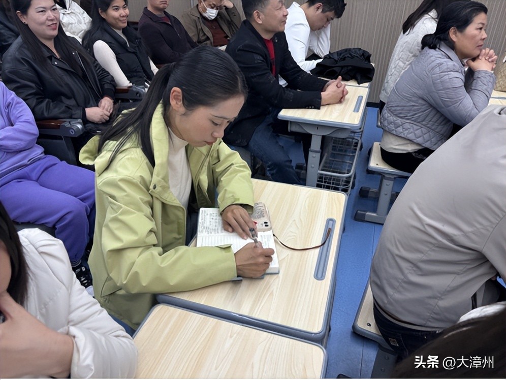 漳浦县实验小学关工委邀请专家开展家庭教育专题讲座活动今日