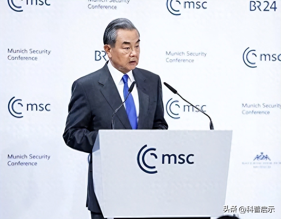 美副总统威胁出兵乌克兰,俄媒记者重提中苏盟约,想看中方态度