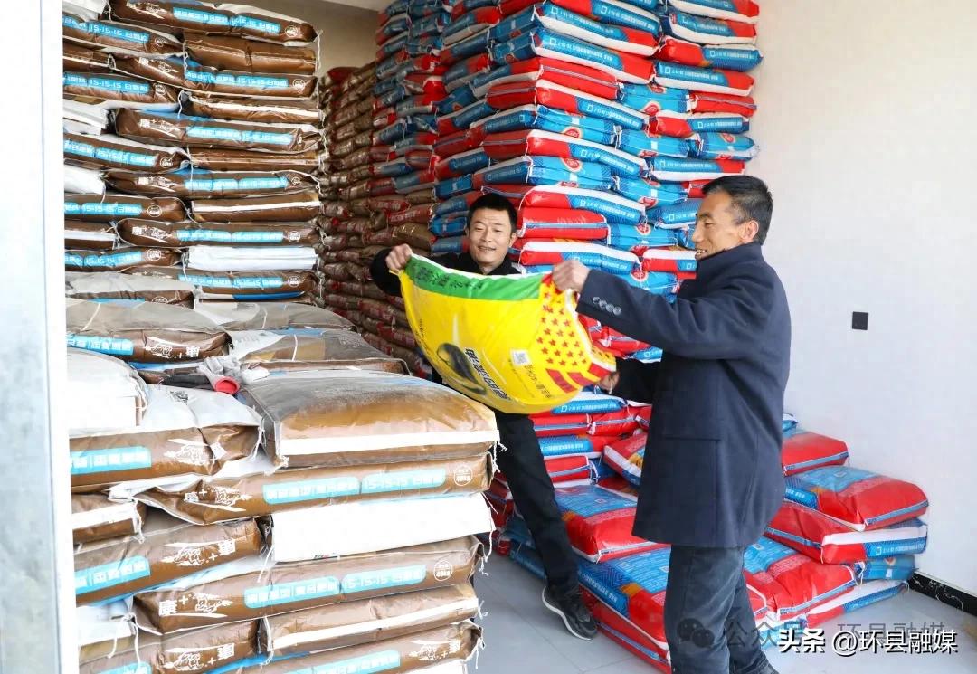 环县：农资储备粮草足绘好春耕保障图