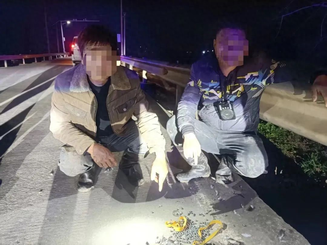 真刑!28只!深夜,他们在石首被抓