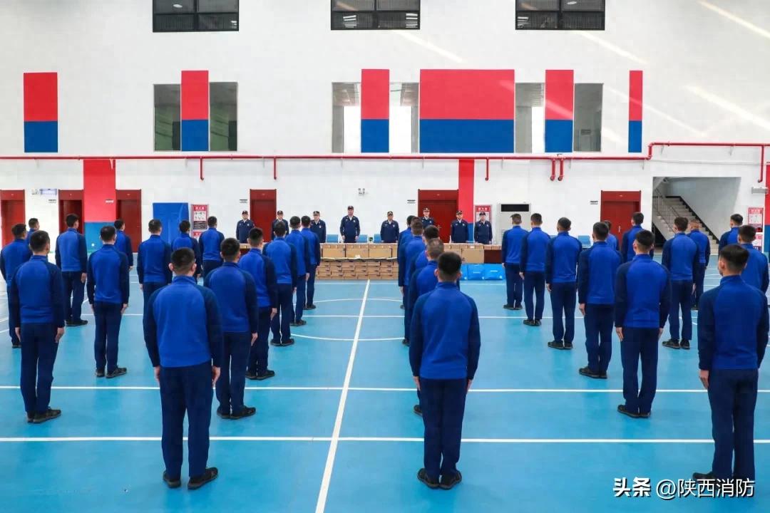 冯永刚总队长调研元旦消防安全并慰问一线指战员