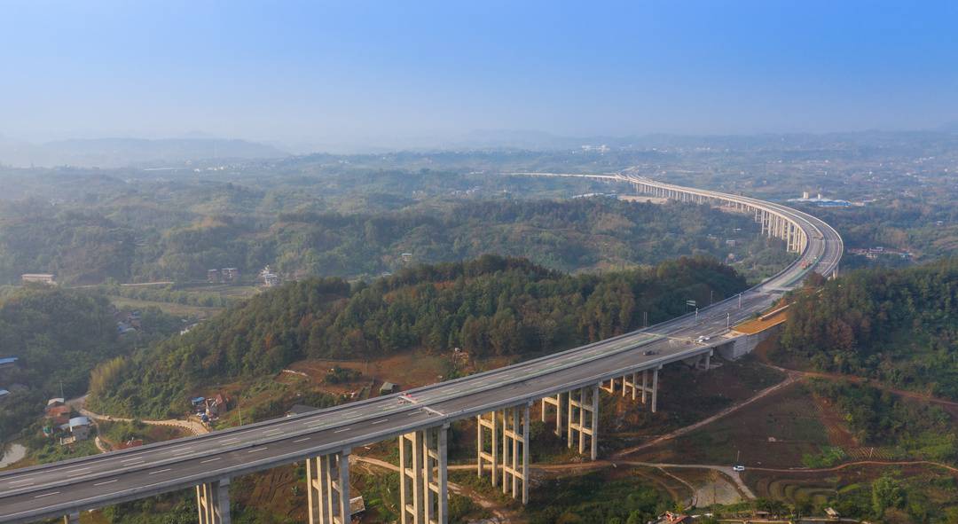 合璧津高速全线即将建成通车重庆高速公路通车总里程近4600公里