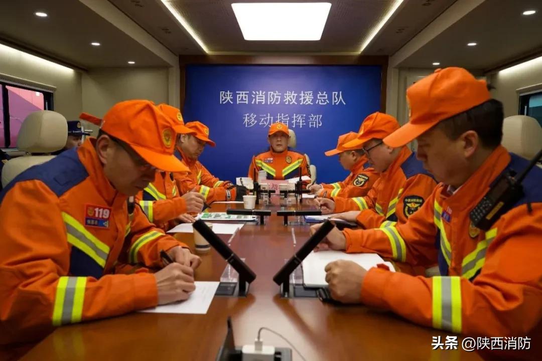 陕西消防开展地震救援跨区域无预告拉动实战演练