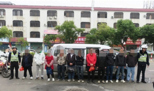 同一地点两次被查,司机:以为查过一次就不会查第二次今日头