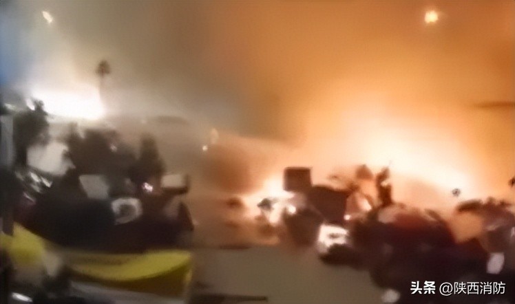 上百辆电动自行车被烧毁!近日连发多起,这些细节值得警惕→